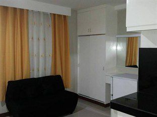 Big M Condotel Las Piñas Εξωτερικό φωτογραφία