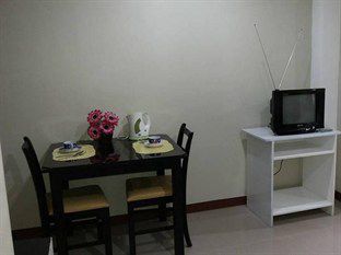 Big M Condotel Las Piñas Εξωτερικό φωτογραφία
