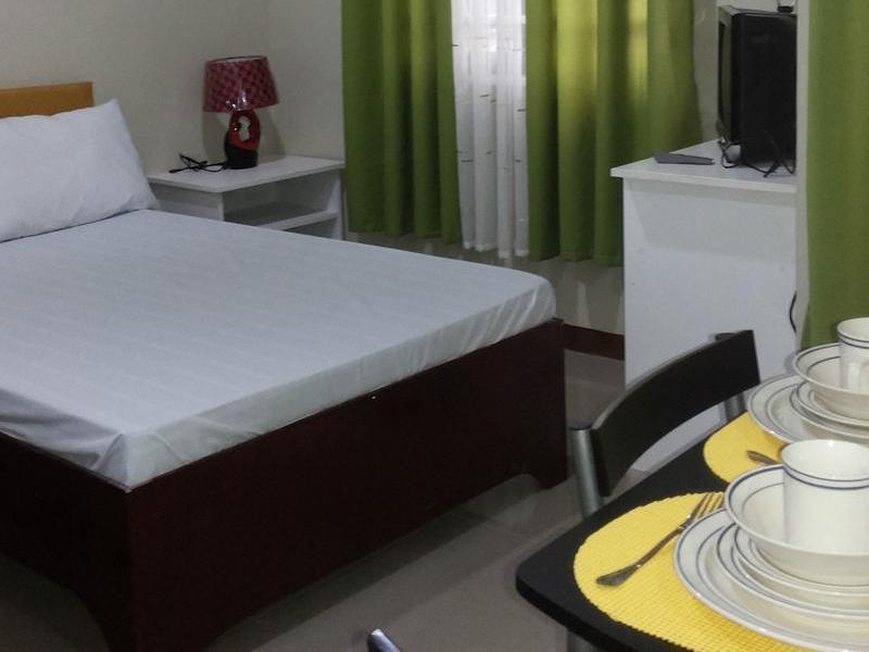 Big M Condotel Las Piñas Εξωτερικό φωτογραφία